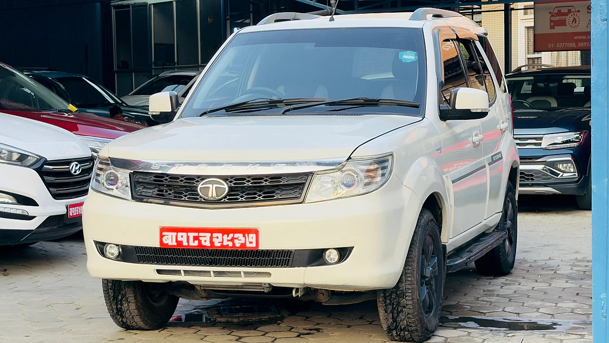Tata Safari Strome VX