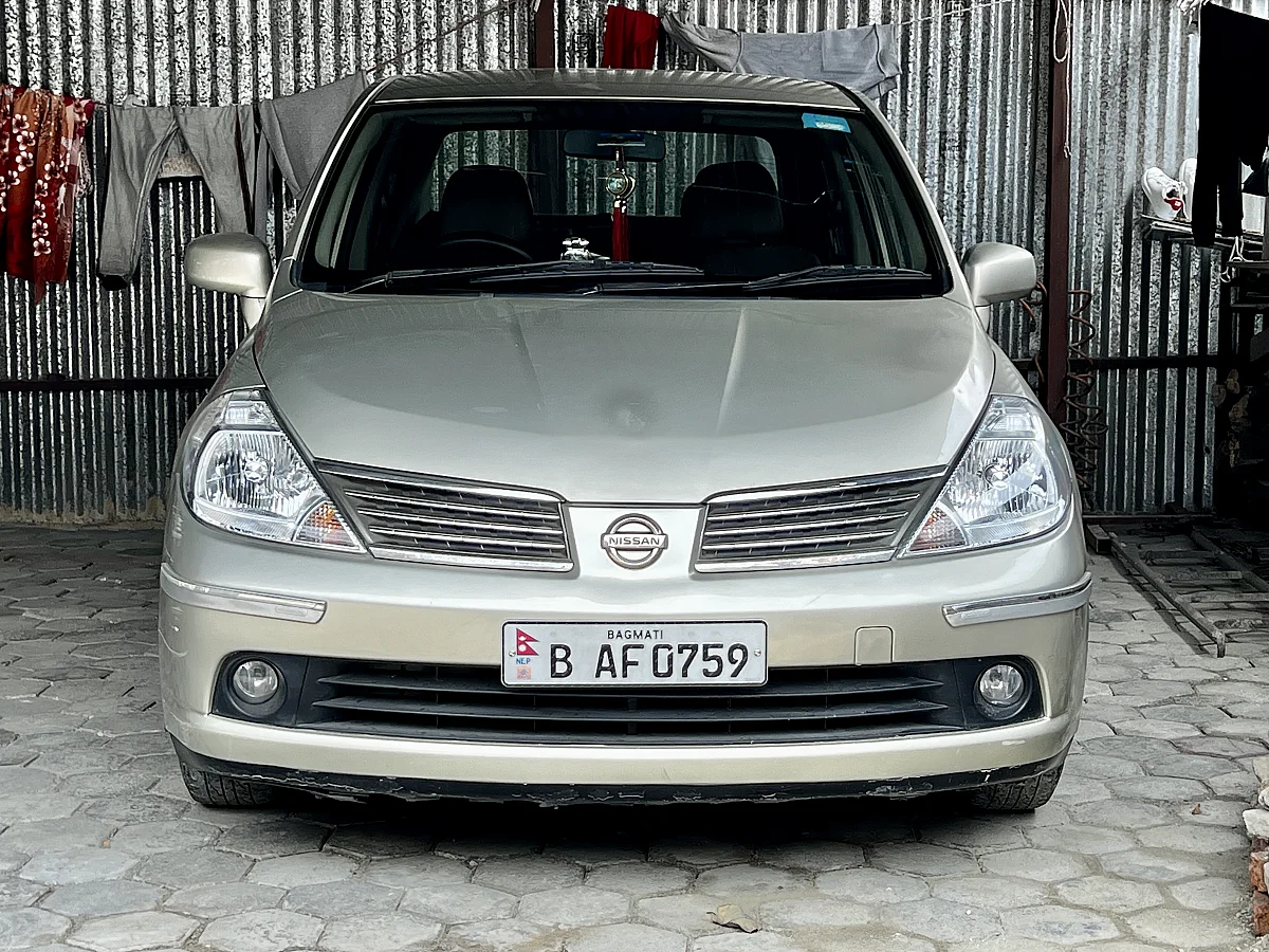 Nissan Tida