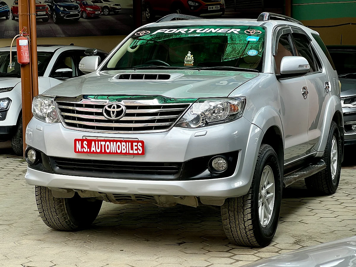 Toyota Fortuner 2014