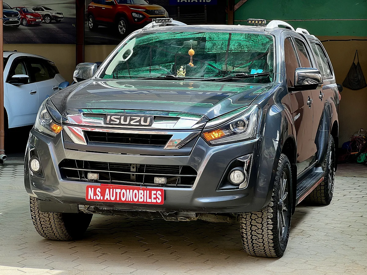Isuzu Vcross 4WD