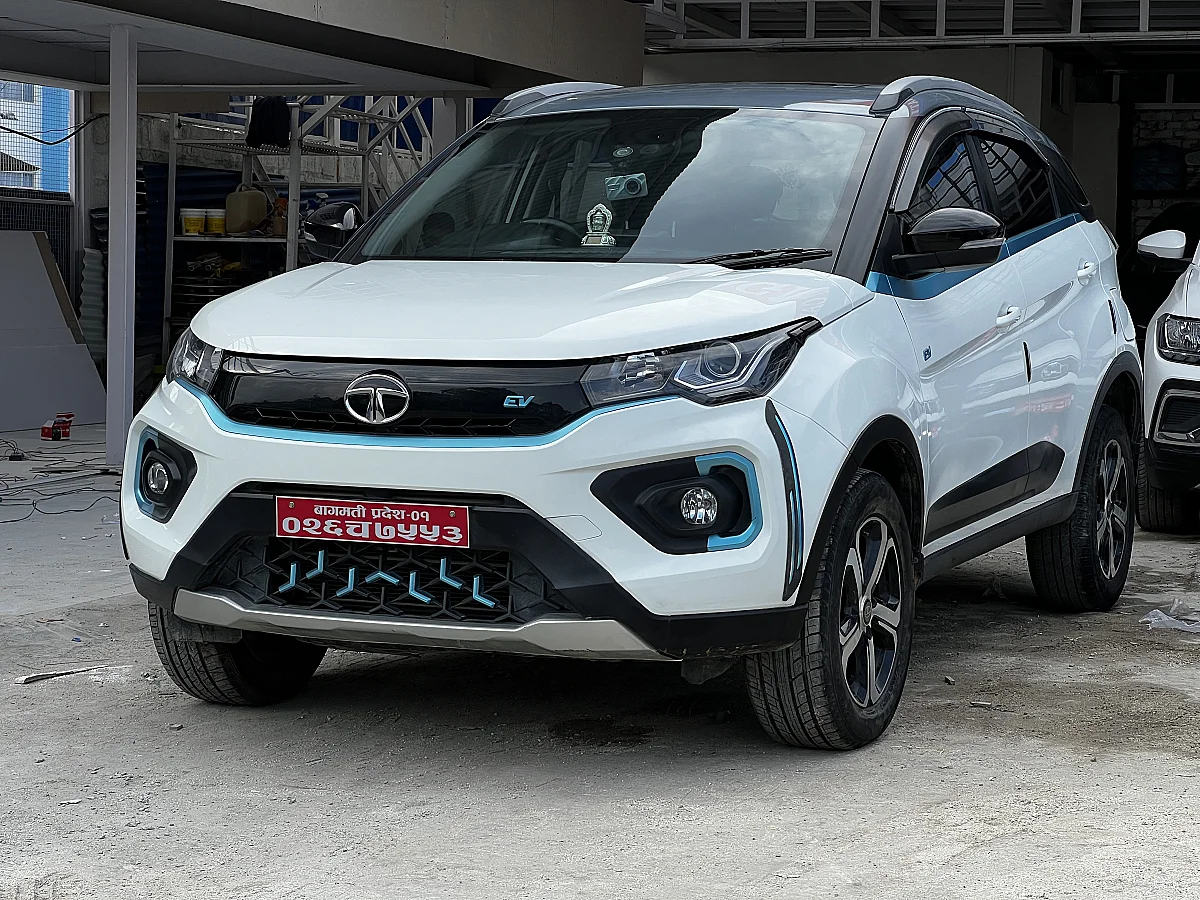 Tata Nexon EV XZ + LUX