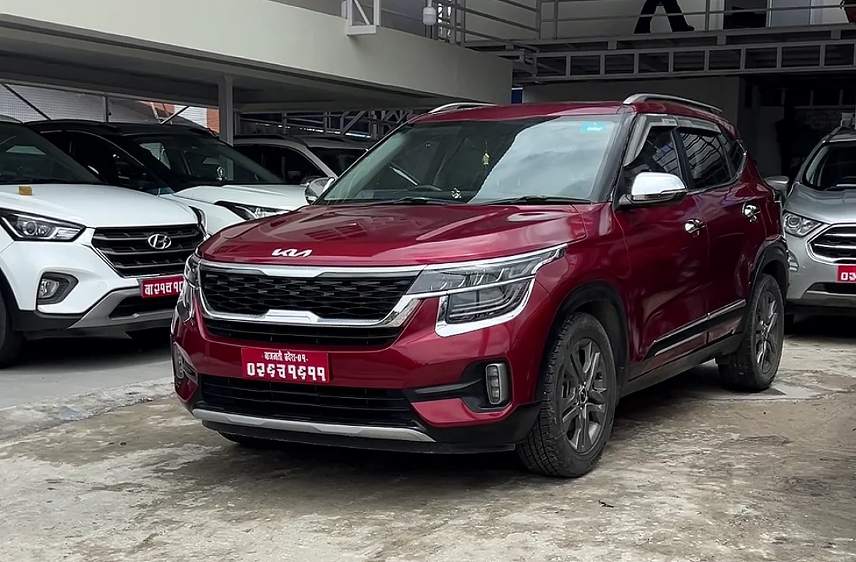 KIA Seltos HTX +