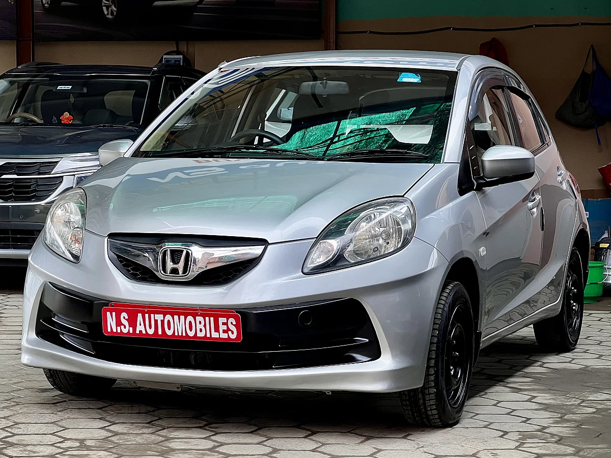 Honda Brio s