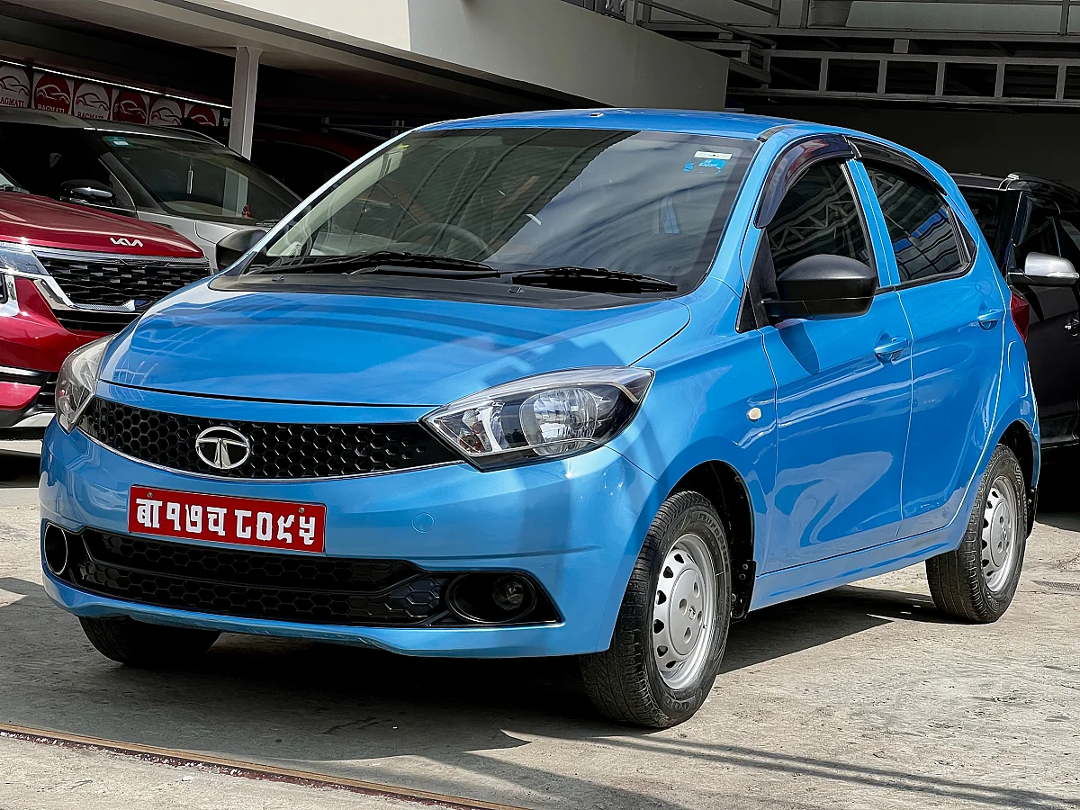 Tata Tiago XM