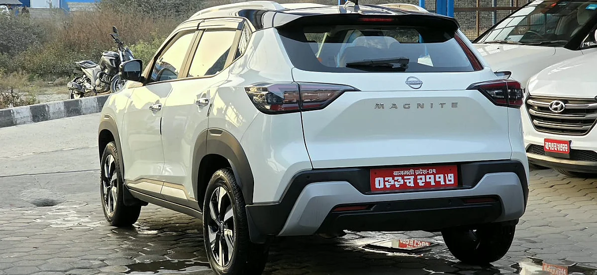 Nissan Magnite XV Premium