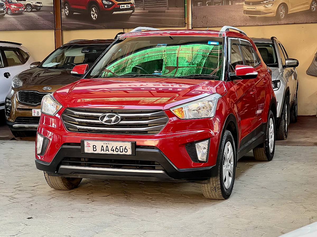 Hyundai Creta E+